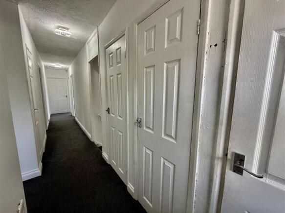 STAIRWAY/LANDING