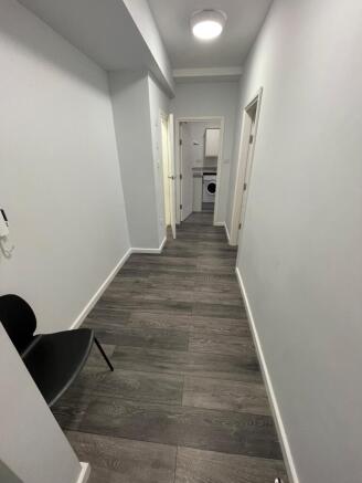 1 bed Apartment to rent Image 12
