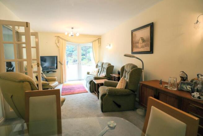 Sitting room (2).jpg