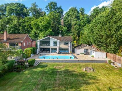 5 bed detached - Upper Woodcote Road, Caversham Heights, Reading image 28