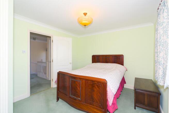 (Rightmove)  (14 of 26).jpg