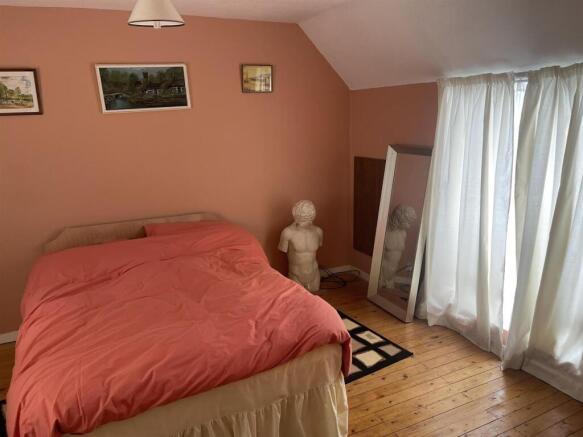 Bedroom 1.JPEG
