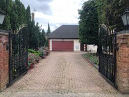 311, St Albans Road West, Hatfield AL10 9RJ