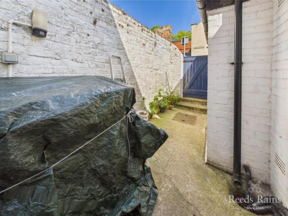 2 bed Terraced for sale Image 10