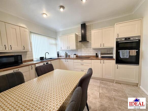 The Park, Woodlands, Doncaster photo 4
