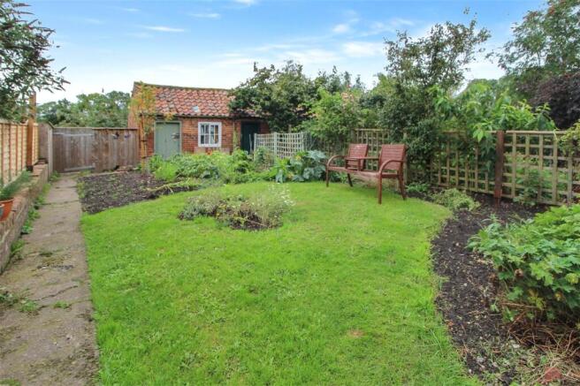 2 bed Terraced for sale Image 12