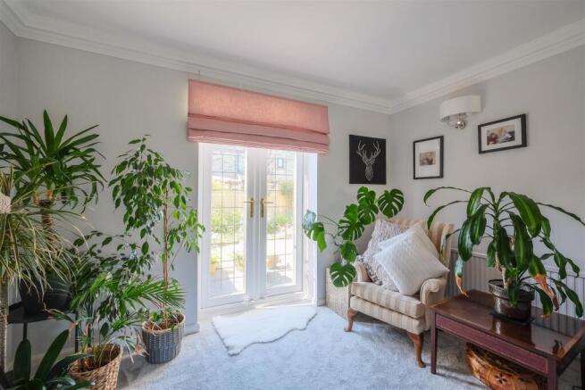 4 bed Detached for sale Image 6