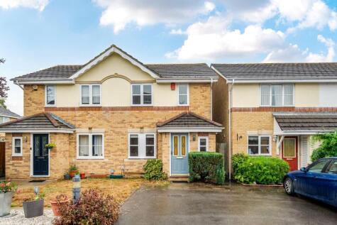 Clarendon Gate, Ottershaw, KT16