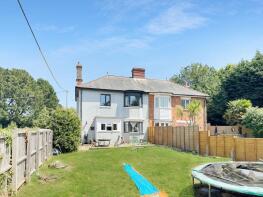 23, Hewitt Crescent, Newport PO30 5NL