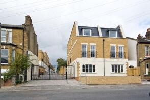 3, Denning Mews, London SW12 8QT