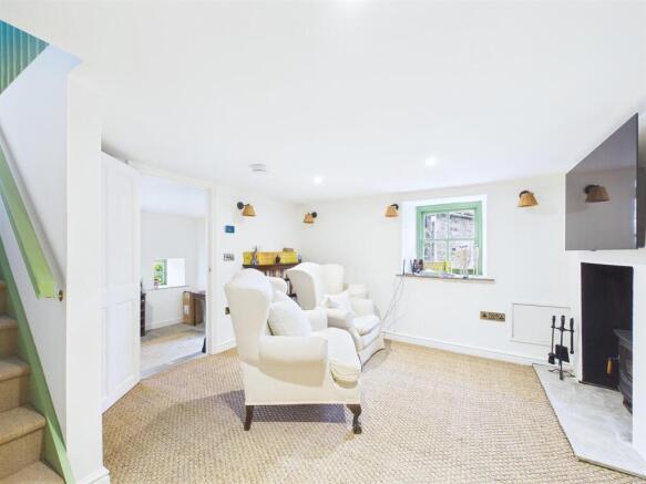 3 bed House for sale Image 5