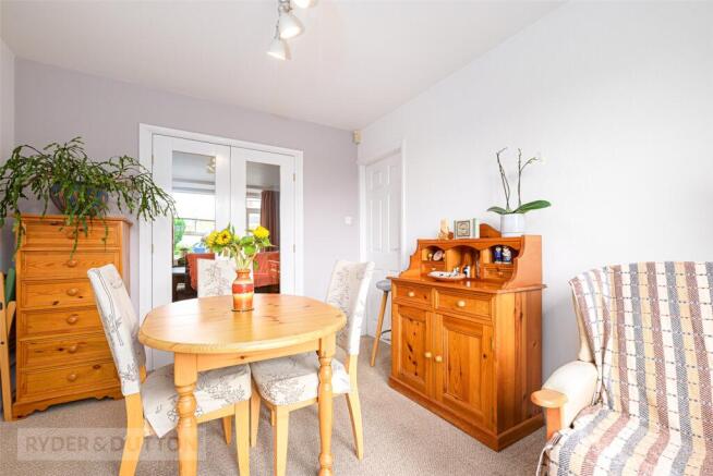 3 bed Semi-Detached for sale Image 7