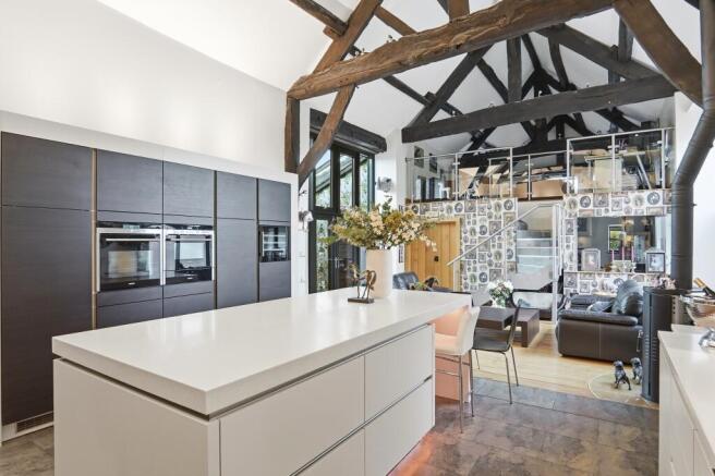 4 bed Detached for sale Image 4