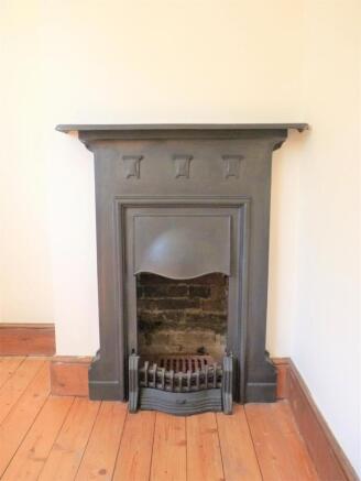 FEATURE FIREPLACE