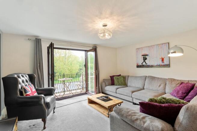 3 bed Duplex for sale Image 4