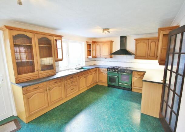 Kitchen dining