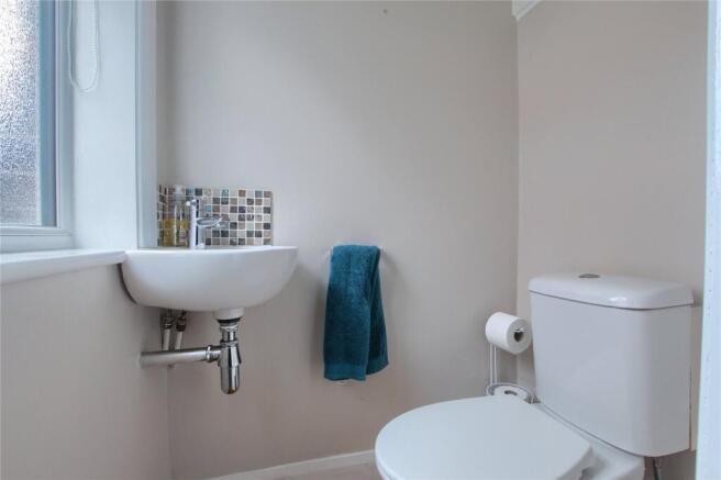 4 bed Semi-Detached for sale Image 9