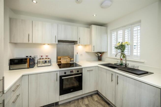 2 bed House for sale Image 4