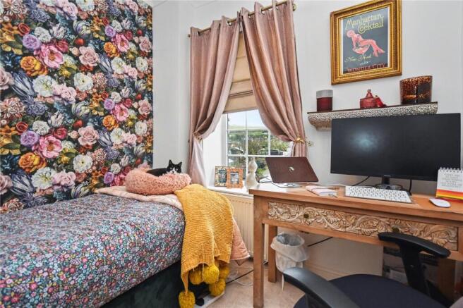 2 bed Terraced for sale Image 12