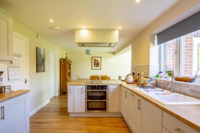 Living/Dining Kitchen
