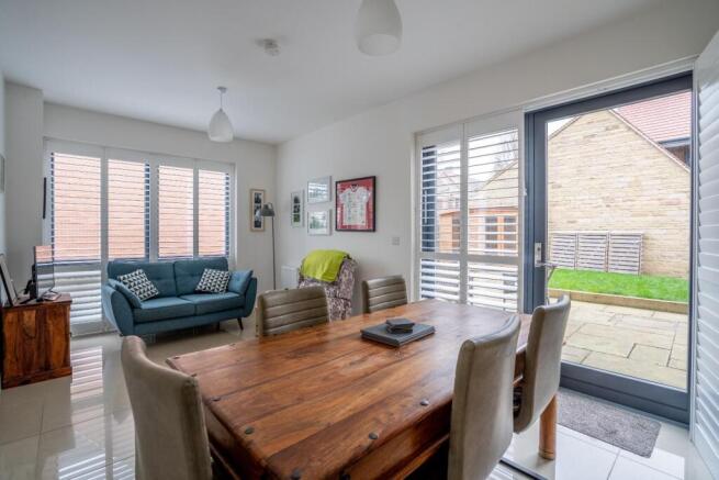 4 bed Town House for sale Image 6
