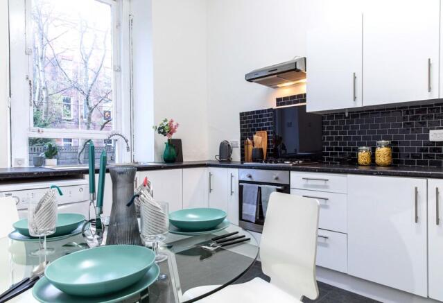 Kitchen/ Dining