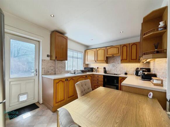 2 bed Terraced for sale Image 7