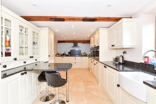 Kitchen/Breakfast Area