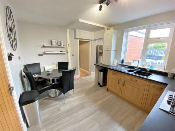 Dining Kitchen 172