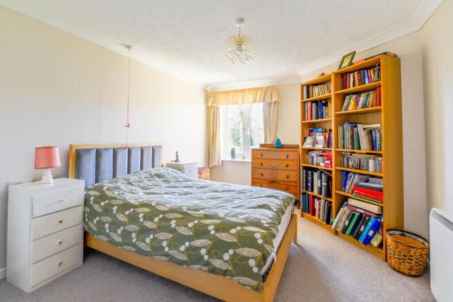 1 bed Apartment for sale Image 8