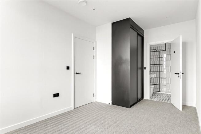2 bed Apartment for sale Image 10