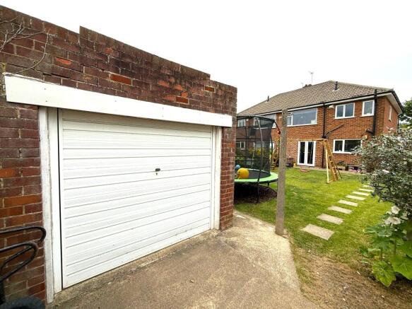 3 bed Semi-Detached for sale Image 8