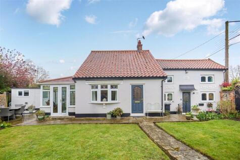 Crossing Road, Palgrave, Diss