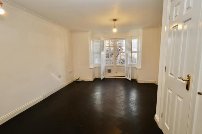 Sitting dining room