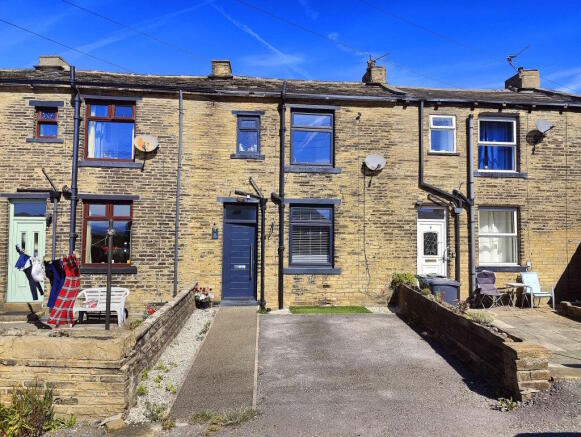 2 bed Terraced for sale in bradford