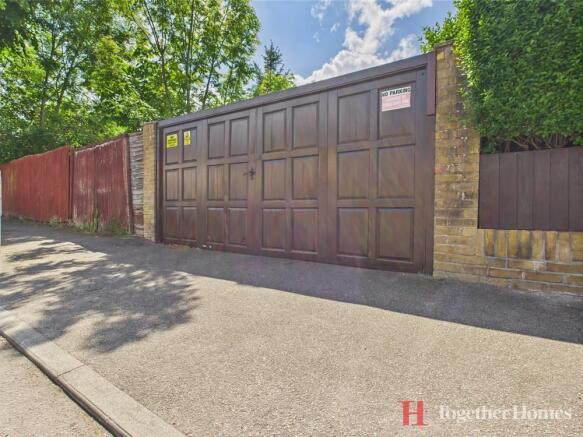 ACCESS TO THE WORKSHOP