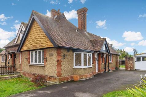 Lakehurst Road, Epsom, KT19