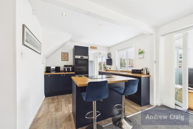 Open-Plan Kitchen/Di