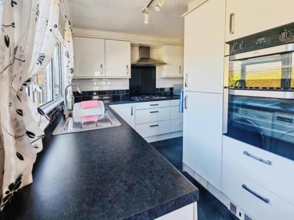 e0dfa65f-1000012236 281 29.jpg