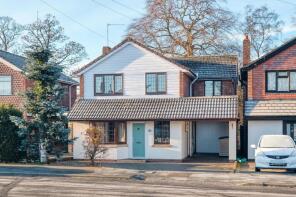 33, Buckingham Grove, Kingswinford DY6 9EA