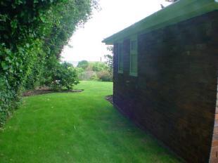 Outbuilding & Garden