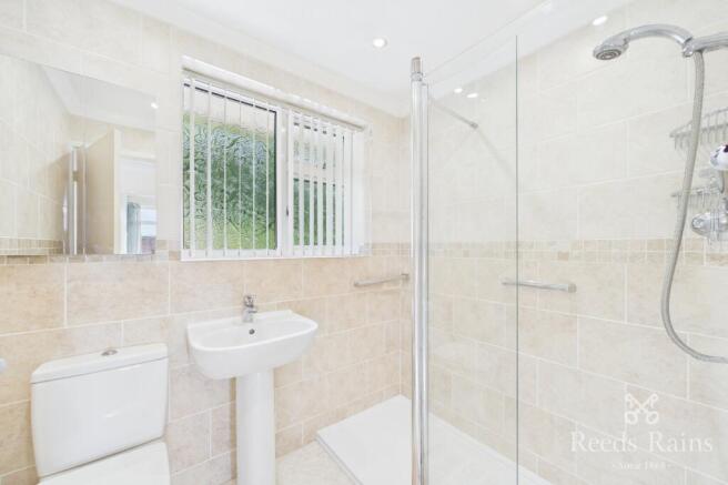 3 bed Semi-Detached for sale Image 8
