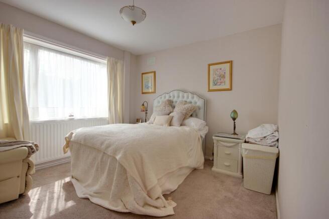 2 bed Detached Bungalow for sale Image 10