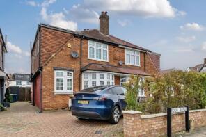 4, Roch Avenue, Edgware HA8 6DN