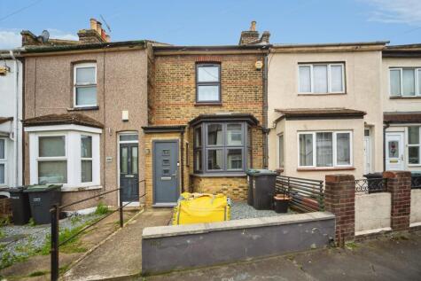 Nelson Road, Gravesend, DA11