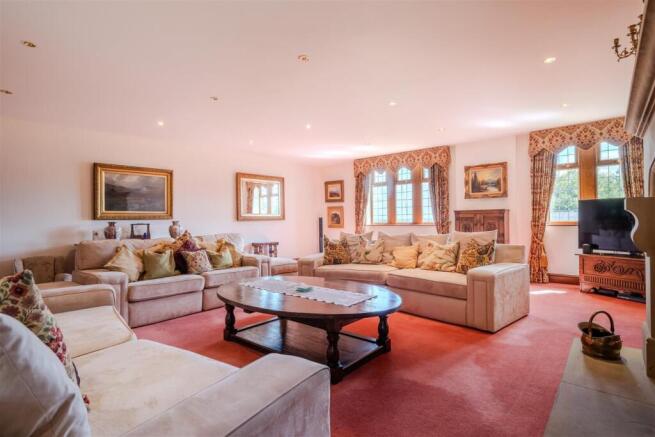 Living Room.jpg