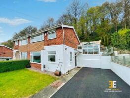 2, Rhiw Grange, Colwyn Bay LL29 7TT