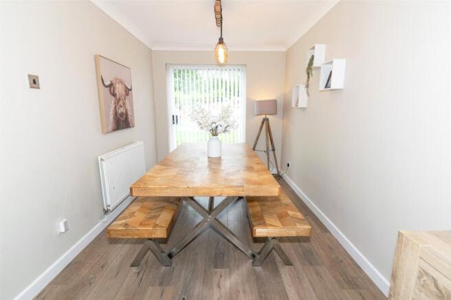 Shropshire Close, Middlewich photo 4