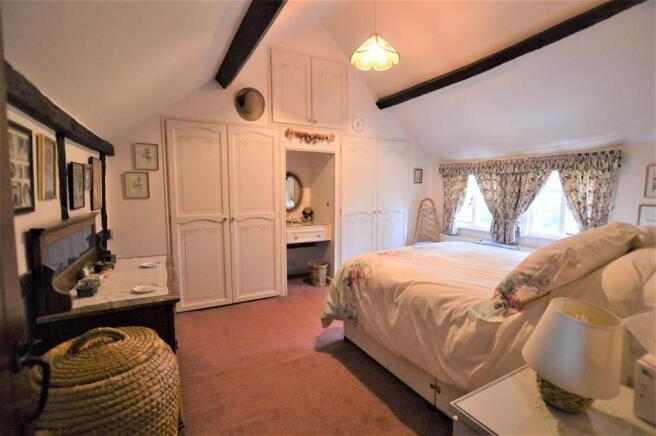 BEDROOM 1 (2)