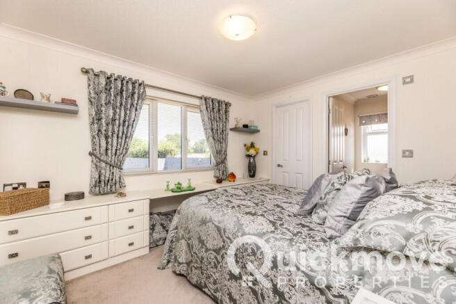 2 bed Park Home for sale Image 9